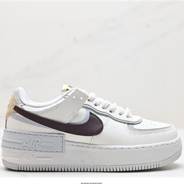 NIKE WMNS Air Force 1 Shadow