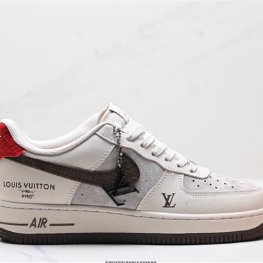 NIKE AIR FORCE 1‘07 LV8