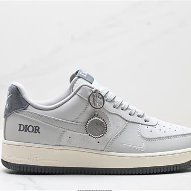 NIKE AIR FORCE 1‘07