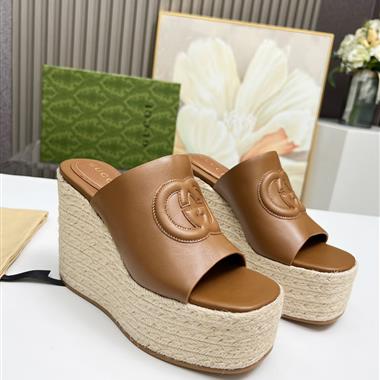 GUCCI  2025新款女生休閒時尚鞋子