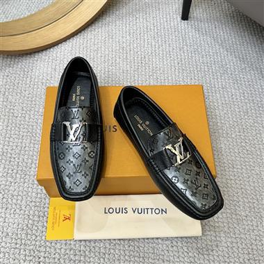 Louis Vuitton    2025新款男生休閒時尚鞋子
