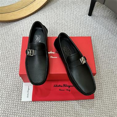 Ferragamo   2025新款男生休閒時尚鞋子