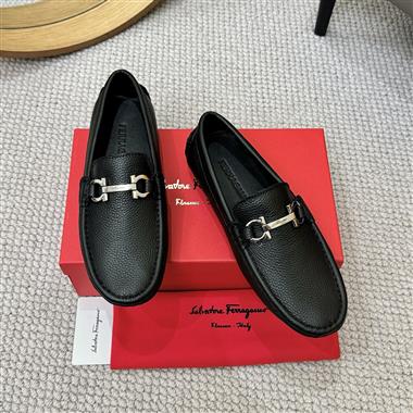 Ferragamo   2025新款男生休閒時尚鞋子