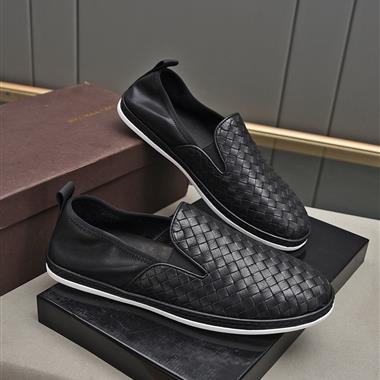 BOTTEGA VENETA  2025新款男生休閒時尚鞋子