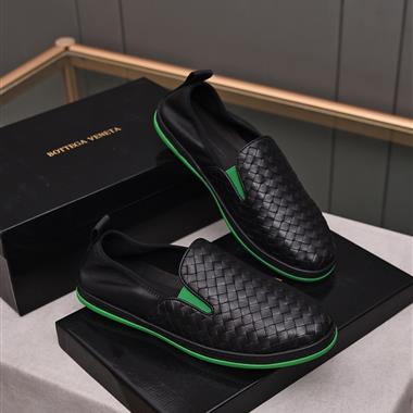 BOTTEGA VENETA  2025新款男生休閒時尚鞋子