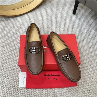 Ferragamo   2025新款男生休閒時尚鞋子