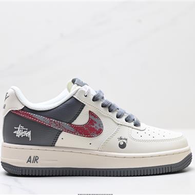 NIKE AIR FORCE 1‘07 LV8