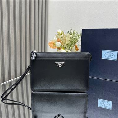 PRADA   2025新款男生時尚包包  尺寸：25*17*4CM