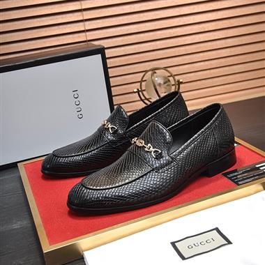 GUCCI   2025新款男生休閒時尚鞋子