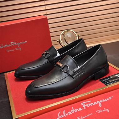 Ferragamo   2025新款男生休閒時尚鞋子