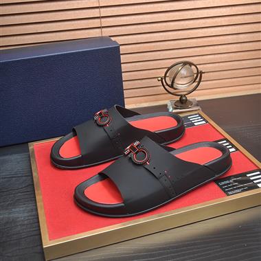 Ferragamo   2025新款男生休閒時尚鞋子
