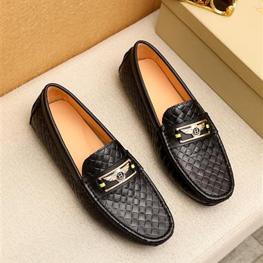 BURBERRY   2025新款男生休閒時尚鞋子