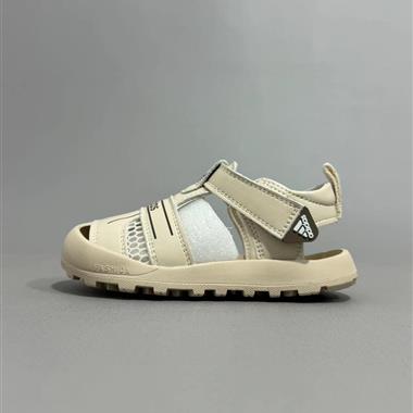Adidas  兒童包頭涼鞋