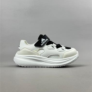Adidas夏日穿搭涼鞋