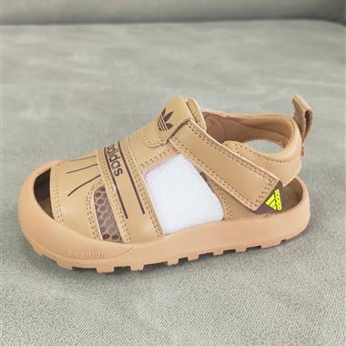 Adidas  兒童包頭涼鞋