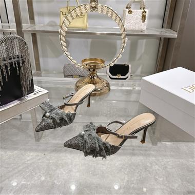 DIOR   2025新款女生休閒時尚鞋子
