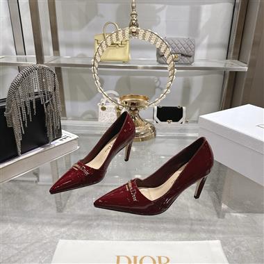 DIOR   2025新款女生休閒時尚鞋子