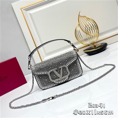 Valentino   2025新款時尚包包  尺寸：20×11×5CM