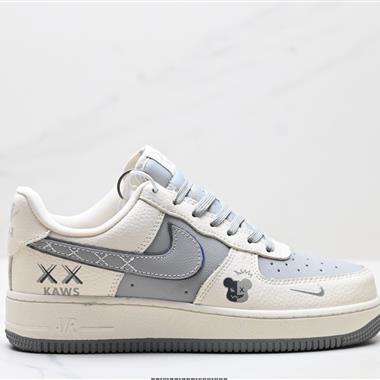NIKE AIR FORCE 1‘07 LV8