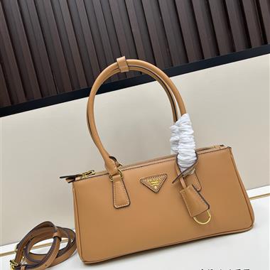PRADA   2025新款女生時尚包包 尺寸:28*14*10.5CM