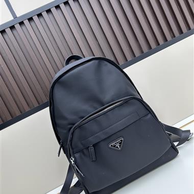 PRADA   2025新款男生時尚包包  尺寸:40*30CM