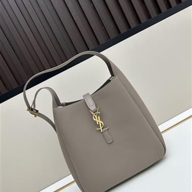 YSL   2025新款女生時尚包包 尺寸：22*21*9CM