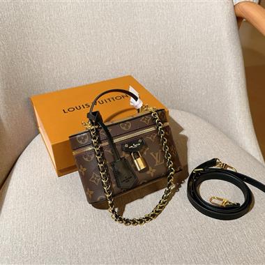 LOUIS VUITTON  2025新款女生時尚包包  尺寸：18×11×6CM