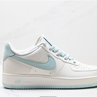 NIKE AIR FORCE 1‘07 LV8