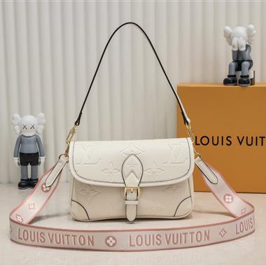 LOUIS VUITTON  2025新款女生時尚包包 尺寸：25*15*9CM