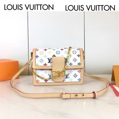 LOUIS VUITTON  2025新款女生時尚包包 尺寸：25*17*10.5CM