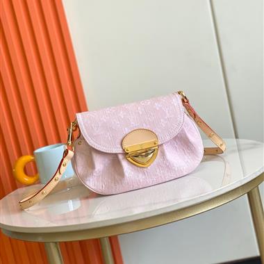 LOUIS VUITTON  2025新款女生時尚包包 尺寸：27*18*3CM