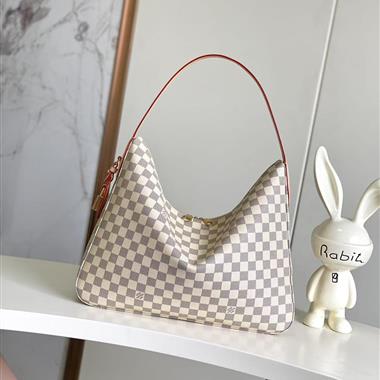 LOUIS VUITTON  2025新款女生時尚包包 尺寸：40*29*11CM