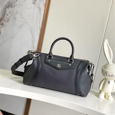 LOUIS VUITTON  2025新款女生時尚包包 尺寸：38*15*15CM