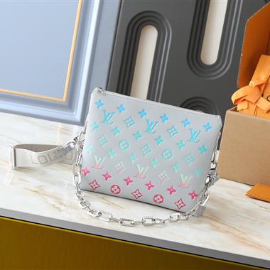 LOUIS VUITTON  2025新款女生時尚包包 尺寸：26*20*12CM