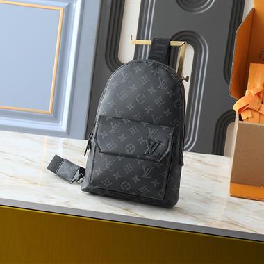 LOUIS VUITTON  2025新款男生時尚包包 尺寸：20*30*4CM