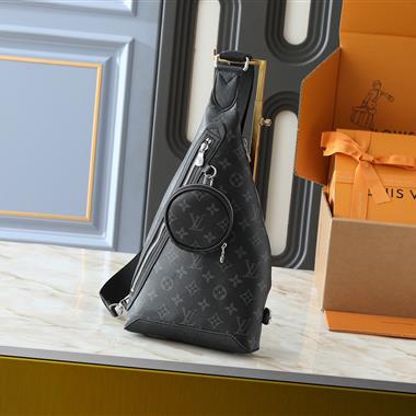 LOUIS VUITTON  2025新款男生時尚包包 尺寸：20*42*6CM