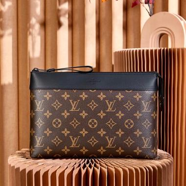 LOUIS VUITTON  2025新款男生時尚包包 尺寸：32*21*8CM