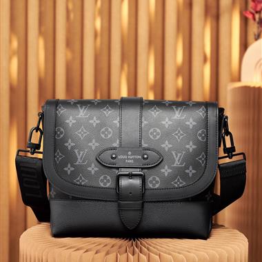 LOUIS VUITTON  2025新款男生時尚包包 尺寸：30x 23 x 11CM