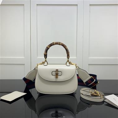 GUCCI   2025新款女生時尚包包  尺寸：21*15*7CM