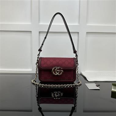 GUCCI   2025新款女生時尚包包  尺寸：21.5*14*9CM