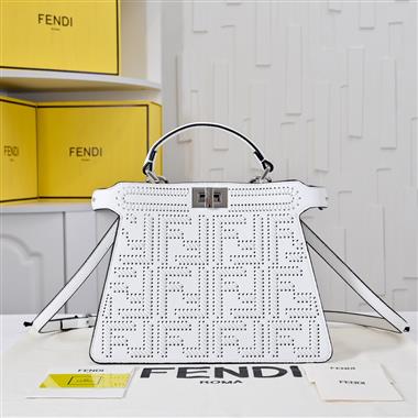 FENDI   2025新款女生時尚包包  尺寸：27*21*11CM