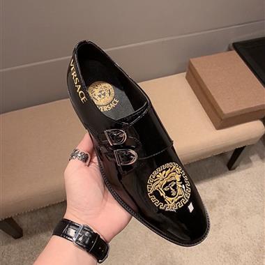 VERSACE   2025新款男生休閒時尚鞋子