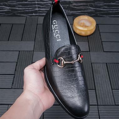 GUCCI   2025新款男生休閒時尚鞋子