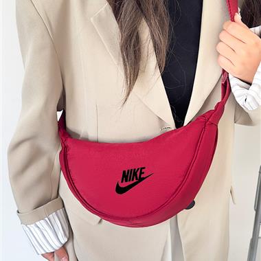 NIKE   2025新款時尚休閒包   