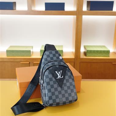 LOUIS VUITTON    2025新款男生時尚包包 尺寸：16*28*7CM