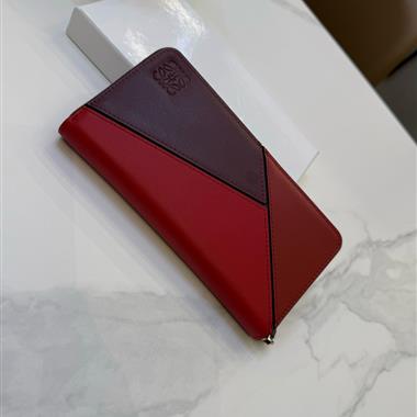LOEWE   2025新款時尚包包 尺寸：19*10CM