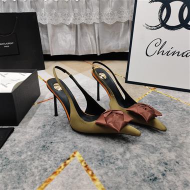 YSL   2025新款女生休閒時尚鞋子