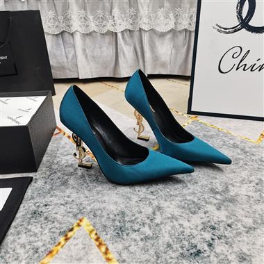 YSL   2025新款女生休閒時尚鞋子