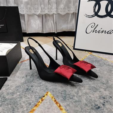 YSL   2025新款女生休閒時尚鞋子
