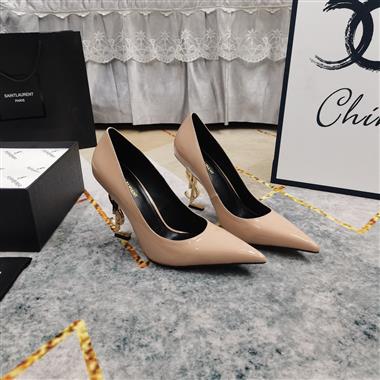 YSL   2025新款女生休閒時尚鞋子